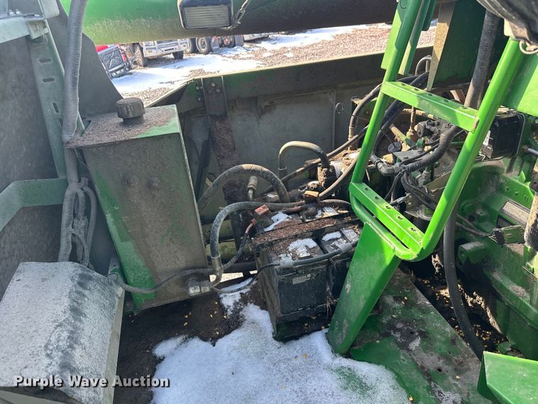 image for item YA2232 2000 John Deere 9650STS combine