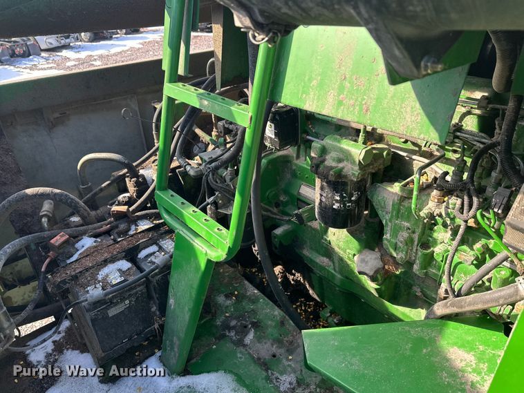 image for item YA2232 2000 John Deere 9650STS combine