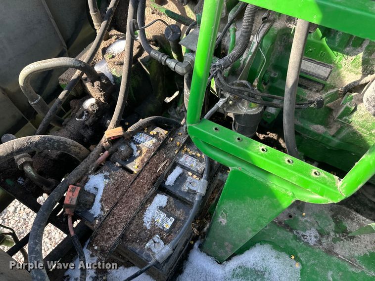 image for item YA2232 2000 John Deere 9650STS combine