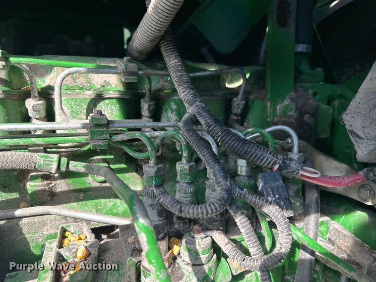 image for item YA2232 2000 John Deere 9650STS combine