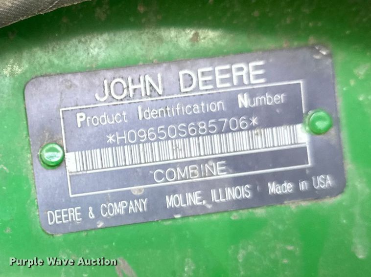 image for item YA2232 2000 John Deere 9650STS combine