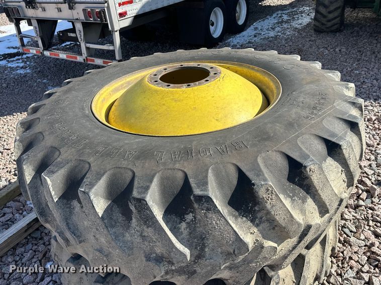 image for item YA2232 2000 John Deere 9650STS combine