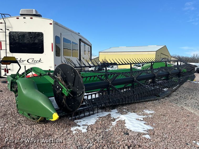 image for item YA2511 2022 John Deere RD45F flex draper head