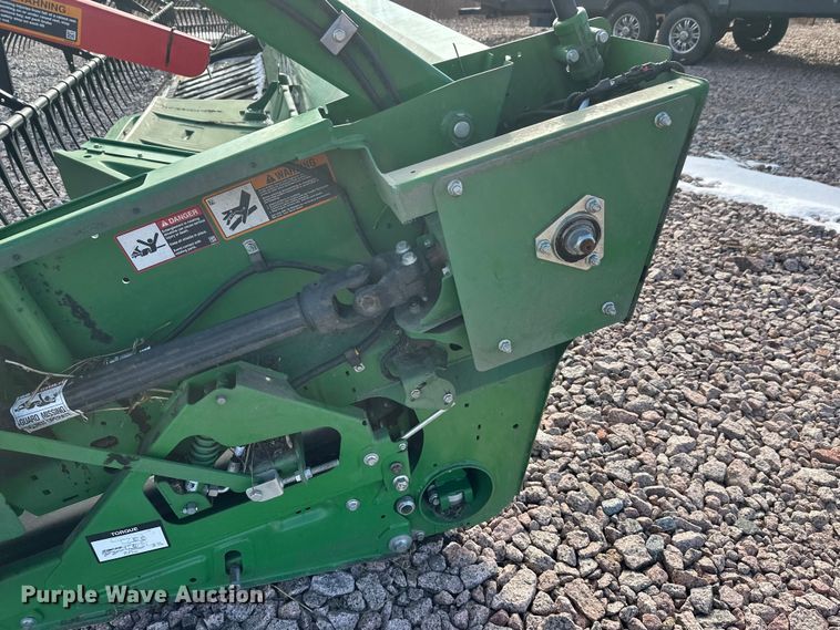 image for item YA2511 2022 John Deere RD45F flex draper head