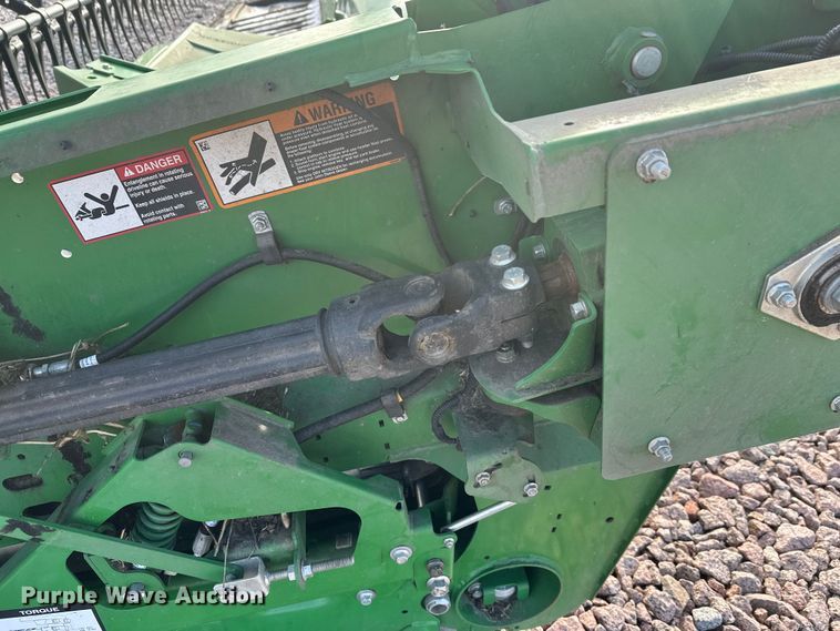 image for item YA2511 2022 John Deere RD45F flex draper head