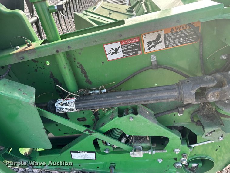 image for item YA2511 2022 John Deere RD45F flex draper head