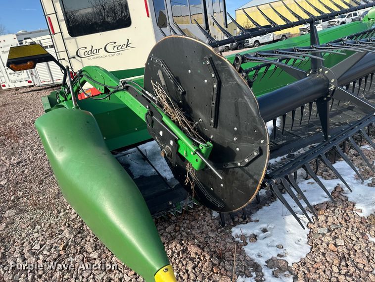 image for item YA2511 2022 John Deere RD45F flex draper head