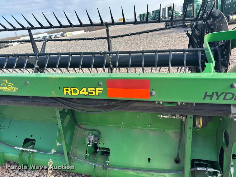 image for item YA2511 2022 John Deere RD45F flex draper head