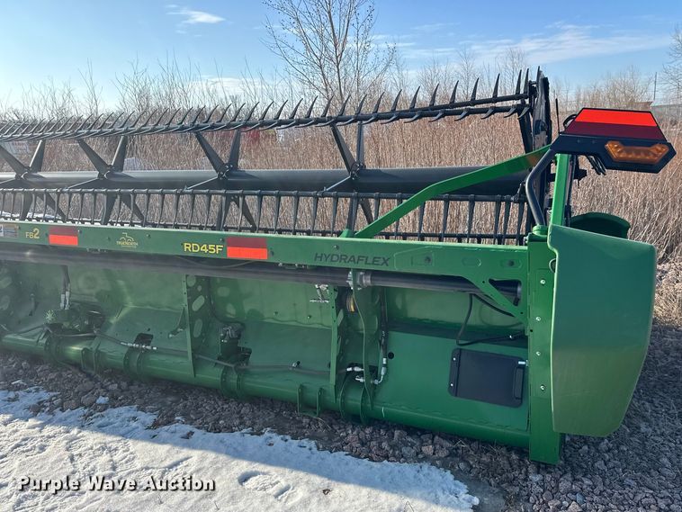 image for item YA2512 2022 John Deere RD45F flex draper head