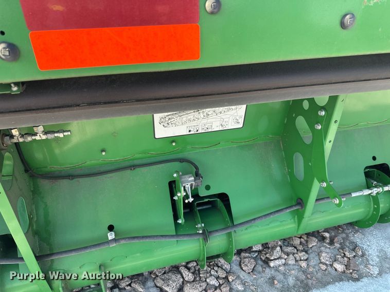 image for item YA2512 2022 John Deere RD45F flex draper head