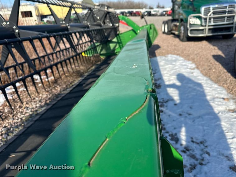 image for item YA2512 2022 John Deere RD45F flex draper head