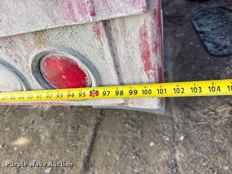 image for item YA2575 2009 International 4400 grain truck