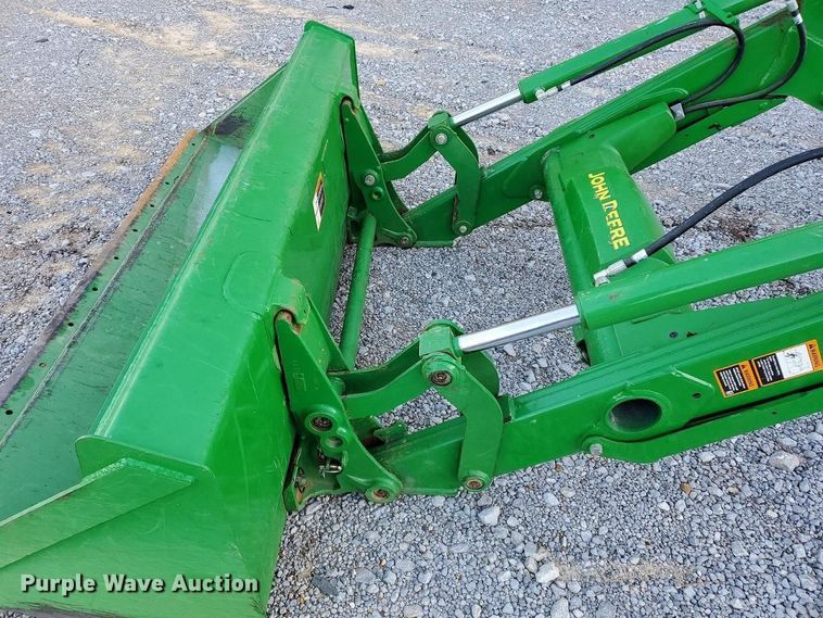 image for item YA2619 2021 John Deere 520M loader