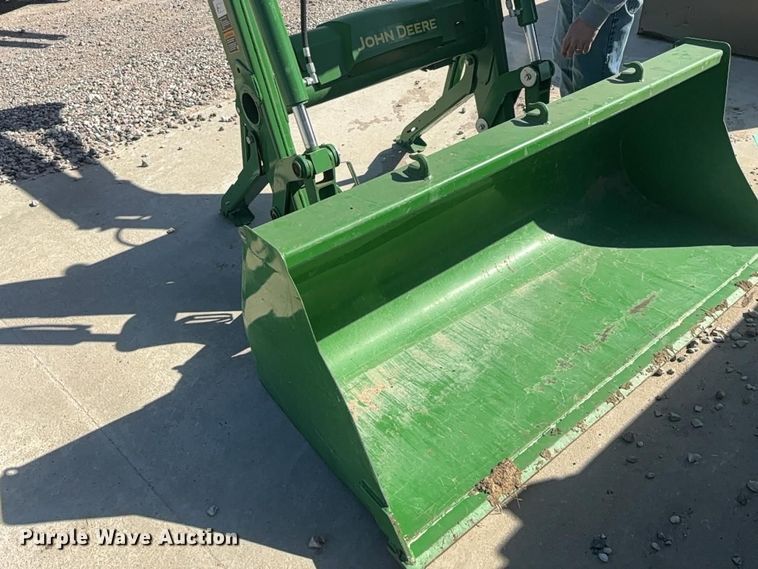 image for item YA2653 2023 John Deere 520M loader