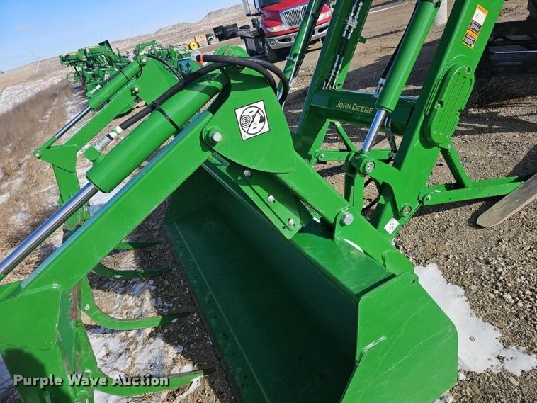 image for item YA2654 2024 John Deere 660R loader