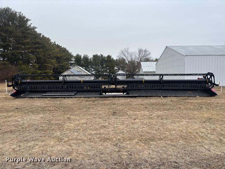 image for item YA2672 2022 MacDon FD140 flex draper head