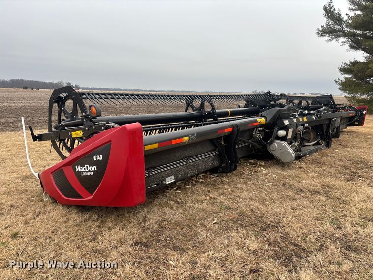 image for item YA2672 2022 MacDon FD140 flex draper head