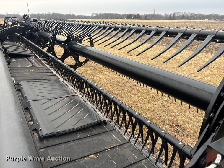 image for item YA2672 2022 MacDon FD140 flex draper head