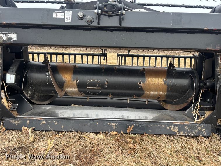 image for item YA2672 2022 MacDon FD140 flex draper head