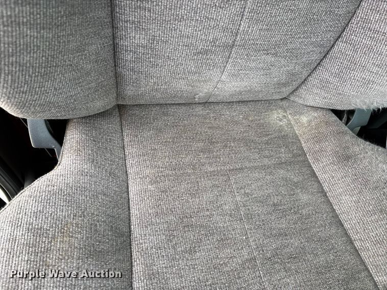 image for item DT0013 2015 Freightliner Cascadia semi truck