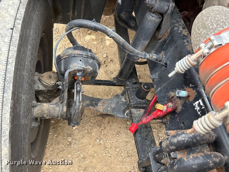 image for item DT0014 2015 Freightliner Cascadia semi truck