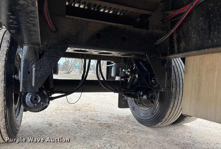 image for item DT0016 2015 Great Dane FLP-0024-00048 flatbed trailer