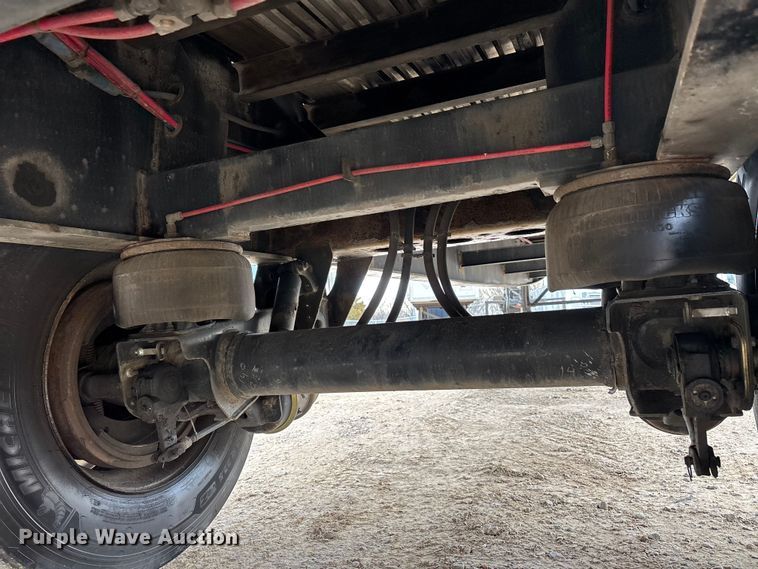 image for item DT0016 2015 Great Dane FLP-0024-00048 flatbed trailer