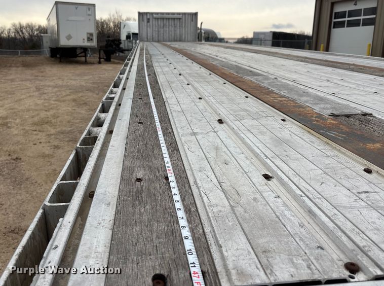 image for item DT0016 2015 Great Dane FLP-0024-00048 flatbed trailer