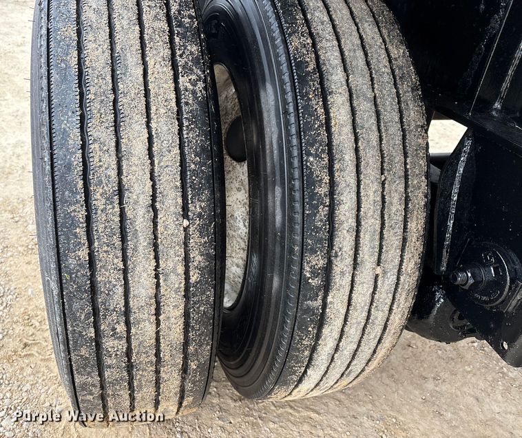 image for item DT0016 2015 Great Dane FLP-0024-00048 flatbed trailer