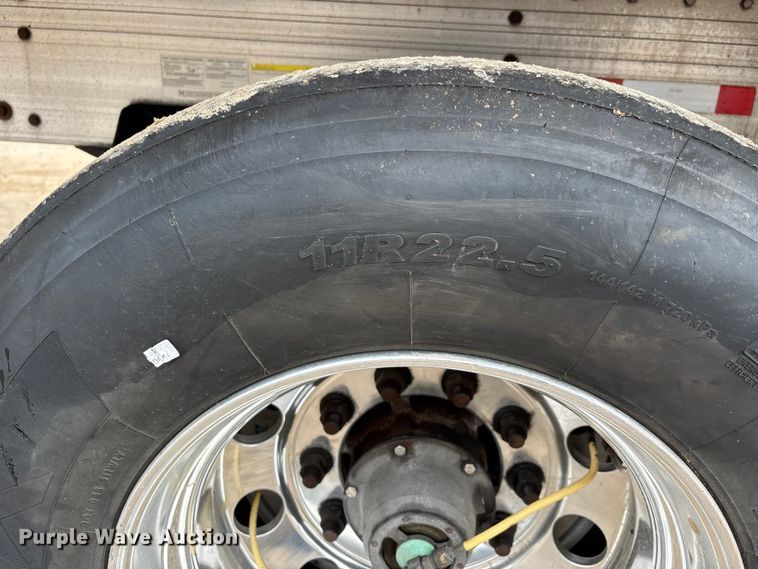 image for item DT0017 2012 Reitnouer Big Bubba flatbed trailer