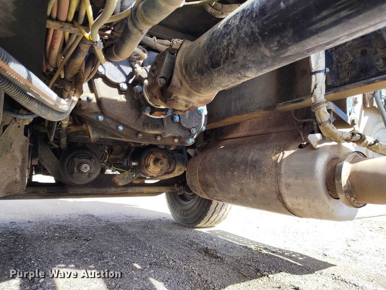 image for item DT0806 2015 Freightliner Coronado truck cab and chassis