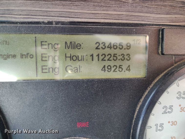 image for item DT0806 2015 Freightliner Coronado truck cab and chassis