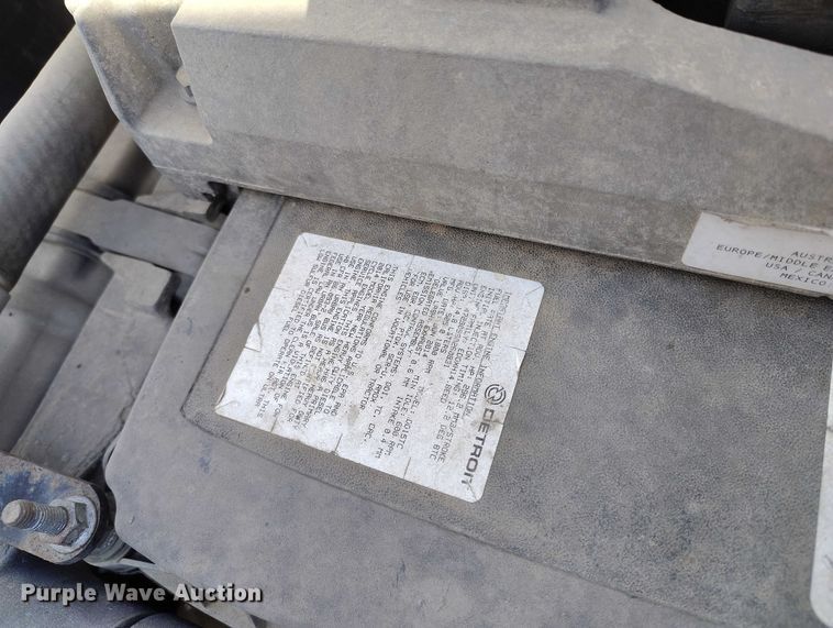 image for item DT0806 2015 Freightliner Coronado truck cab and chassis