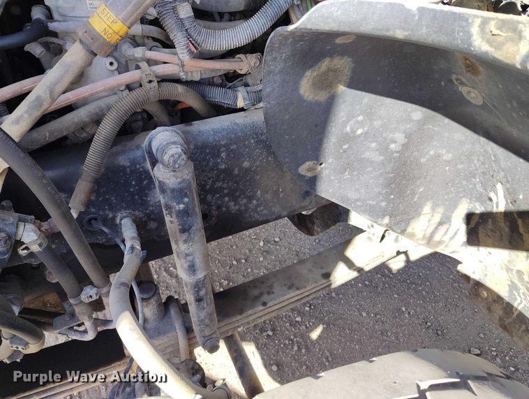 image for item DT0806 2015 Freightliner Coronado truck cab and chassis