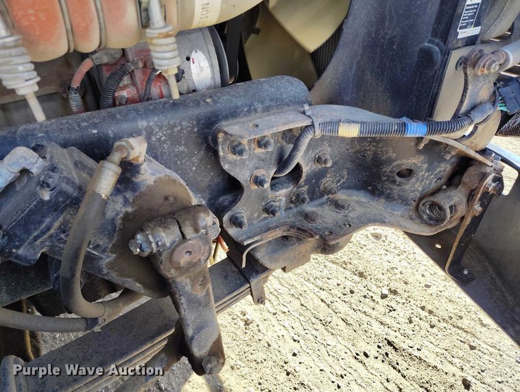 image for item DT0806 2015 Freightliner Coronado truck cab and chassis