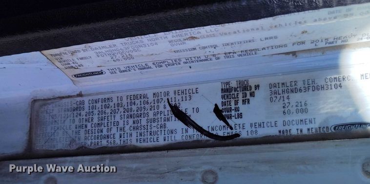 image for item DT0806 2015 Freightliner Coronado truck cab and chassis