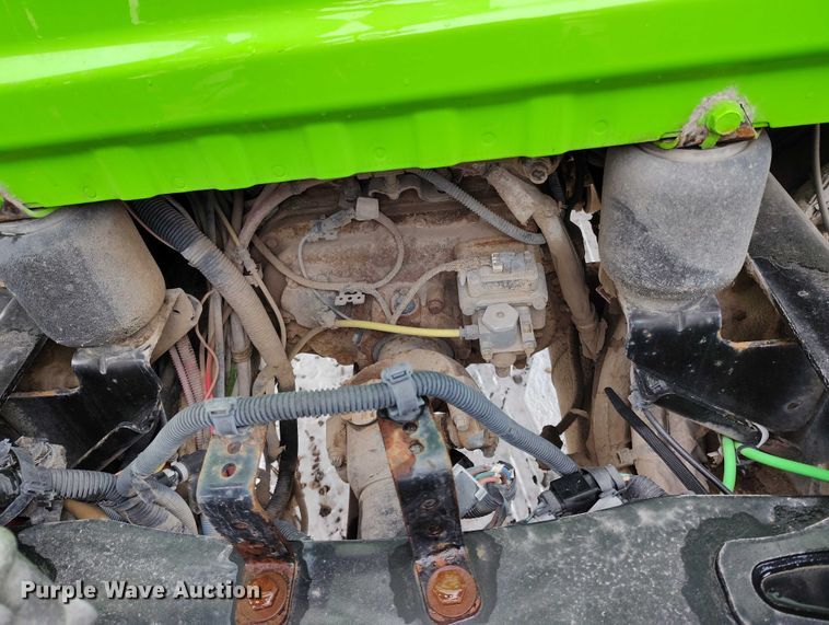 image for item DT0885 2014 Freightliner Cascadia semi truck