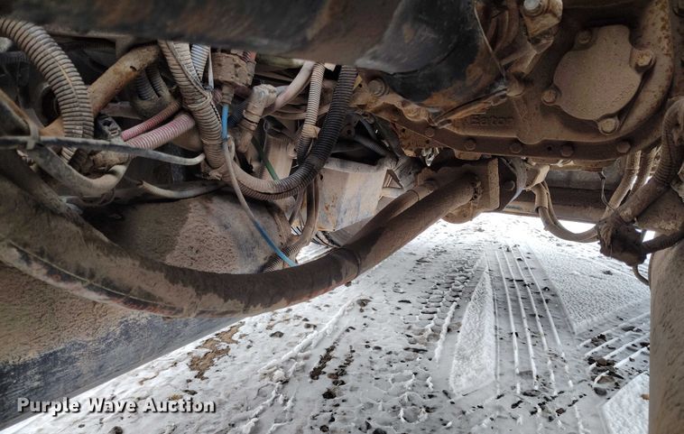 image for item DT0885 2014 Freightliner Cascadia semi truck