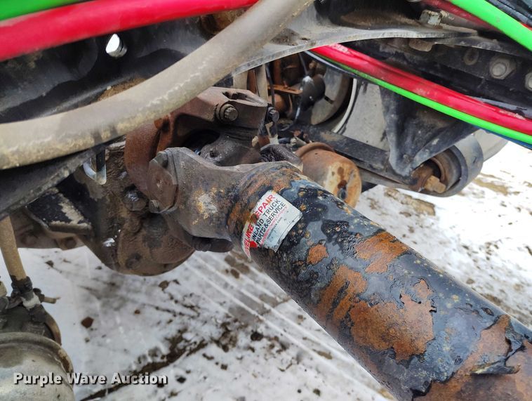 image for item DT0885 2014 Freightliner Cascadia semi truck