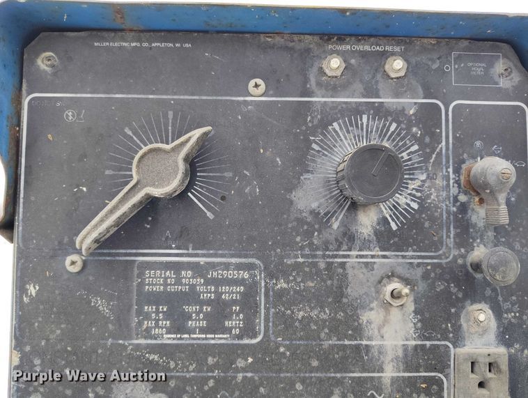 image for item DT0886 2005 Freightliner Columbia 120 utility / service truck