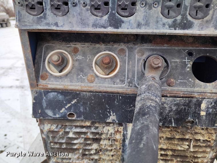 image for item DT0886 2005 Freightliner Columbia 120 utility / service truck