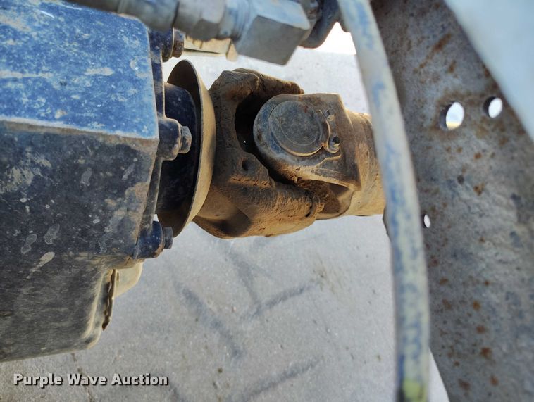 image for item DT0925 2005 International 9400i semi truck