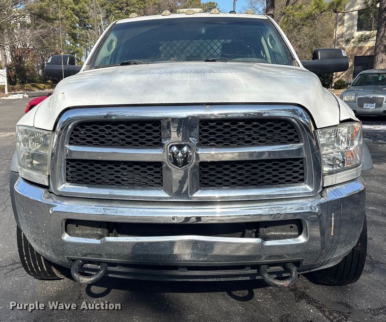image for item DT2841 2015 RAM 5500 Crew Cab flatbed truck