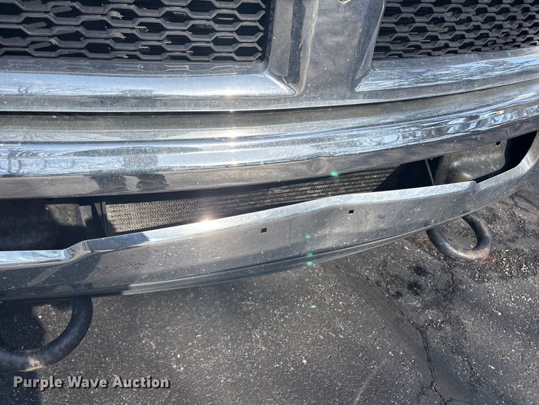 image for item DT2841 2015 RAM 5500 Crew Cab flatbed truck