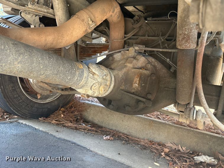 image for item DT2841 2015 RAM 5500 Crew Cab flatbed truck