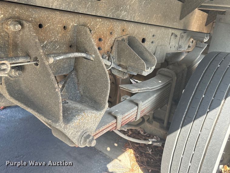 image for item DT2841 2015 RAM 5500 Crew Cab flatbed truck