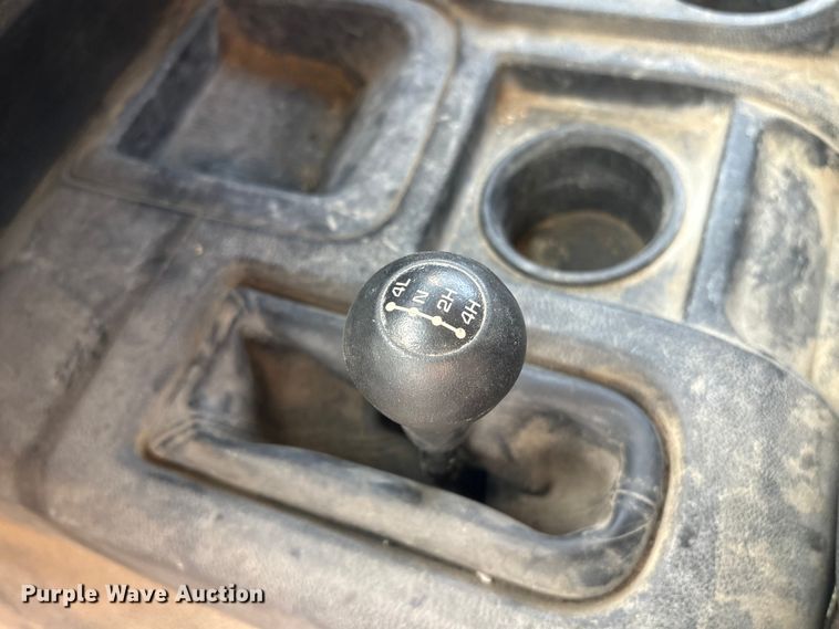 image for item DT2841 2015 RAM 5500 Crew Cab flatbed truck