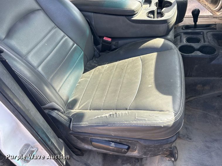 image for item DT2841 2015 RAM 5500 Crew Cab flatbed truck