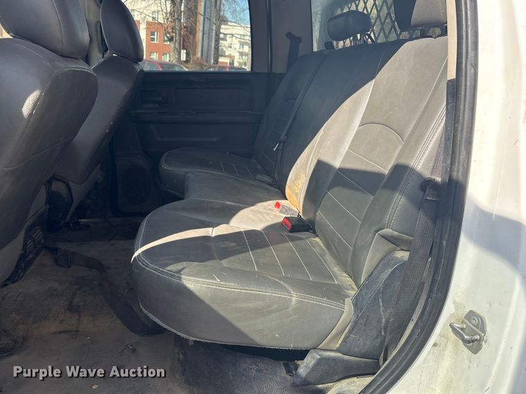 image for item DT2841 2015 RAM 5500 Crew Cab flatbed truck