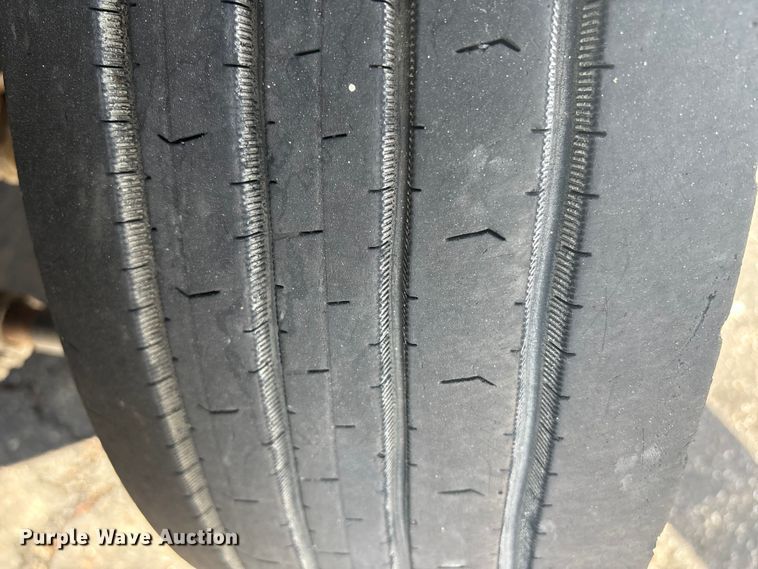 image for item DT2841 2015 RAM 5500 Crew Cab flatbed truck